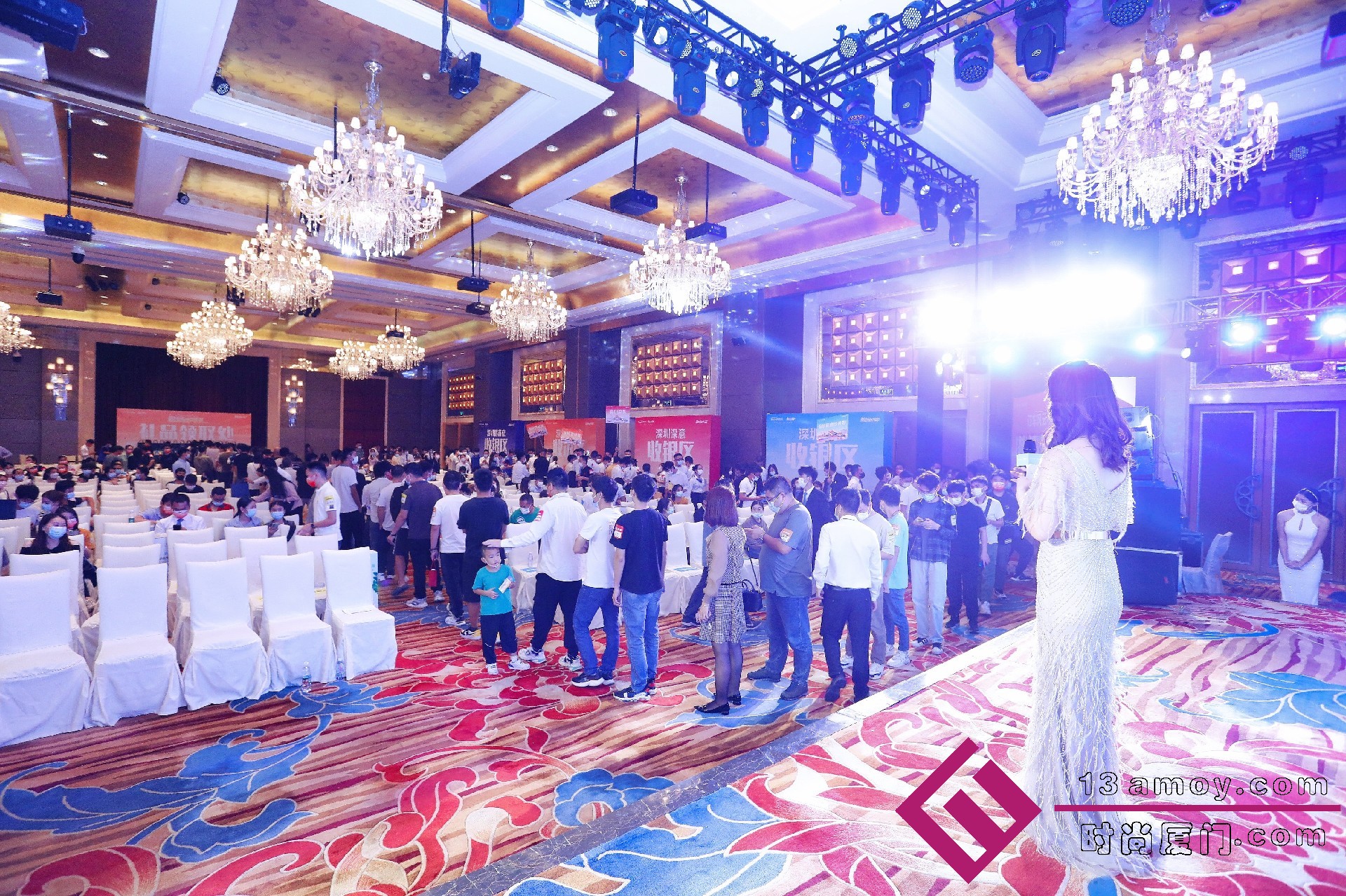 团购会现场.jpg 团购会现场.jpg